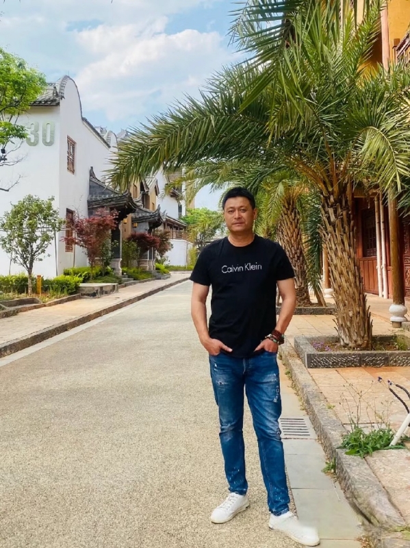 莪、蓶伱专属的第一张照片--南充相亲服务中心