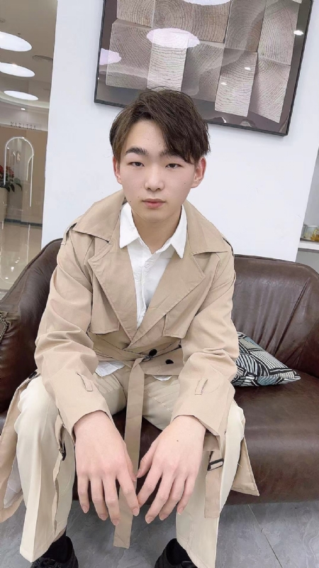 啊哲的第一张照片--南充相亲服务中心