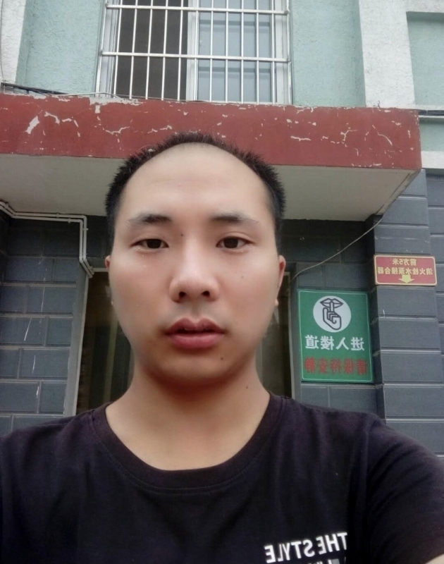亮亮的第一张照片--南充相亲服务中心