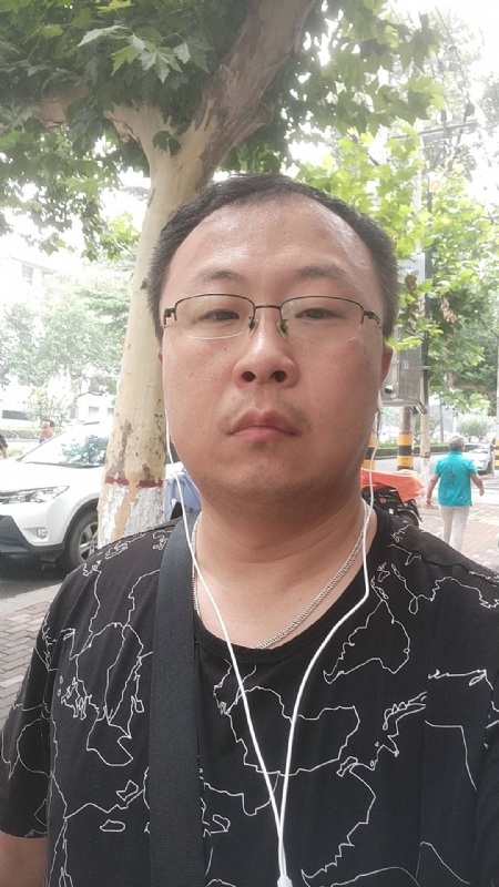 飘逸的星辰的第一张照片--南充相亲服务中心