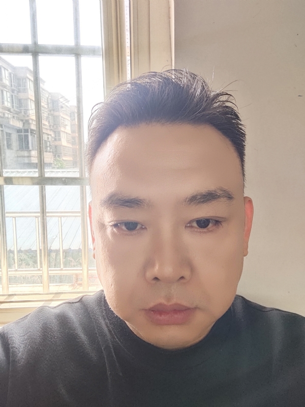 爱人先爱己的第一张照片--南充相亲服务中心