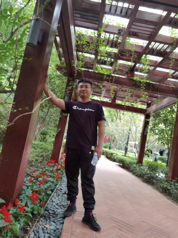 会飞的鱼的第二张照片--南充相亲服务中心