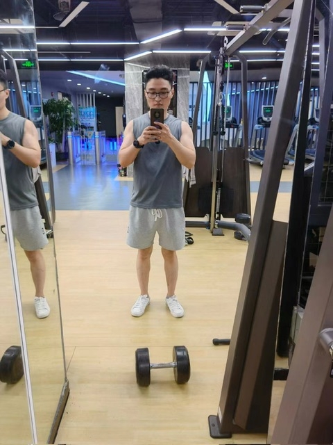 超哥的第二张照片--南充相亲服务中心