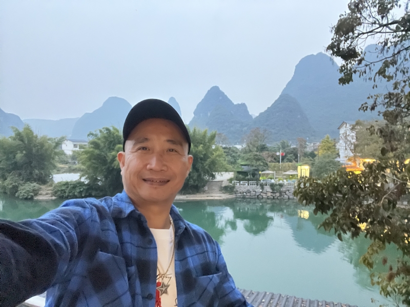 民叔叔的第一张照片--南充相亲服务中心