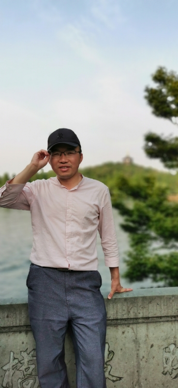 大叔有点忙的第三张照片--南充相亲服务中心