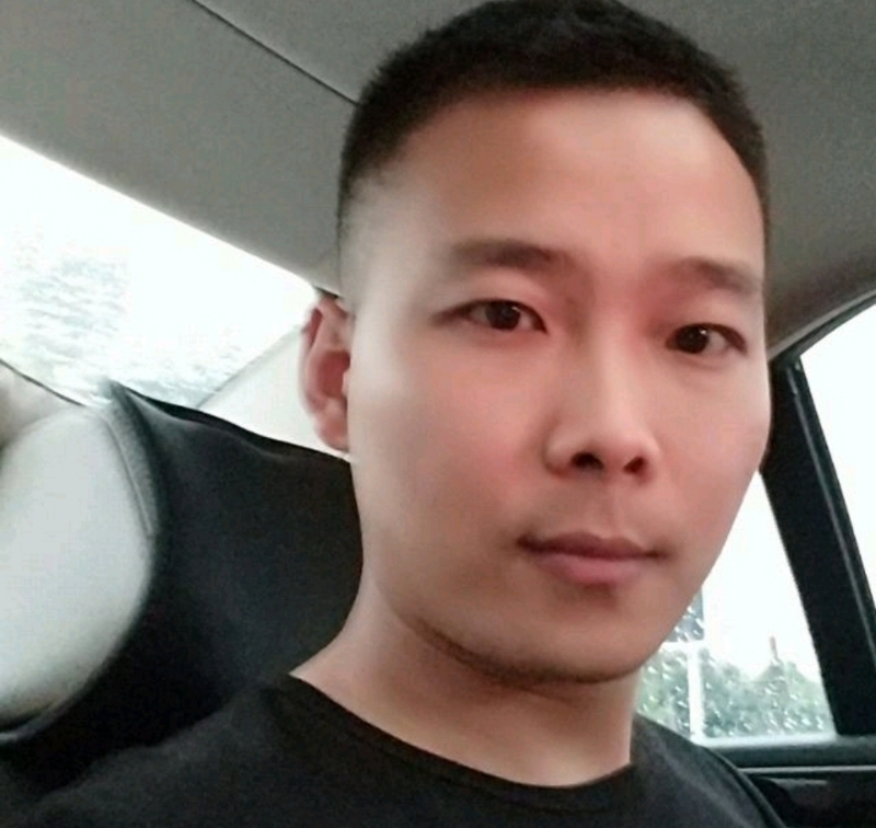 李先生的第二张照片--南充相亲服务中心