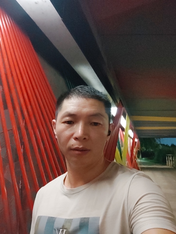 夜猫的第一张照片--南充相亲服务中心