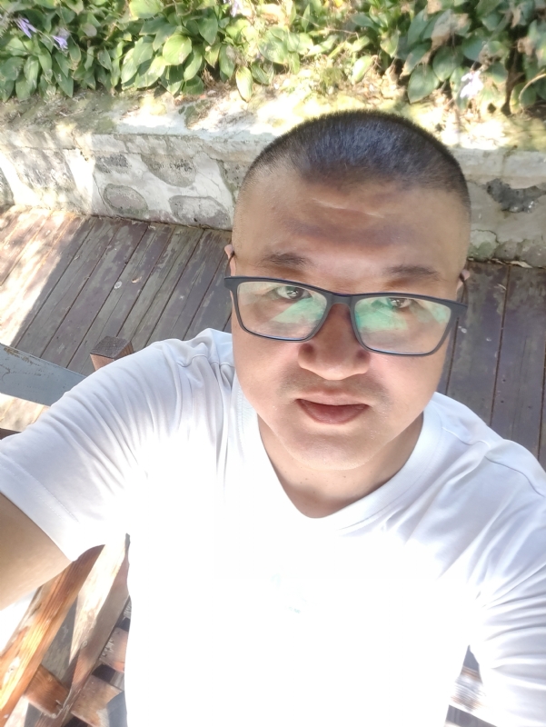 羊十八的第一张照片--南充相亲服务中心
