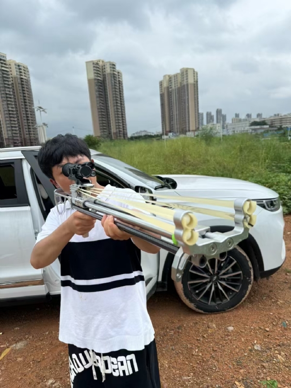 凌其飞的第一张照片--南充相亲服务中心