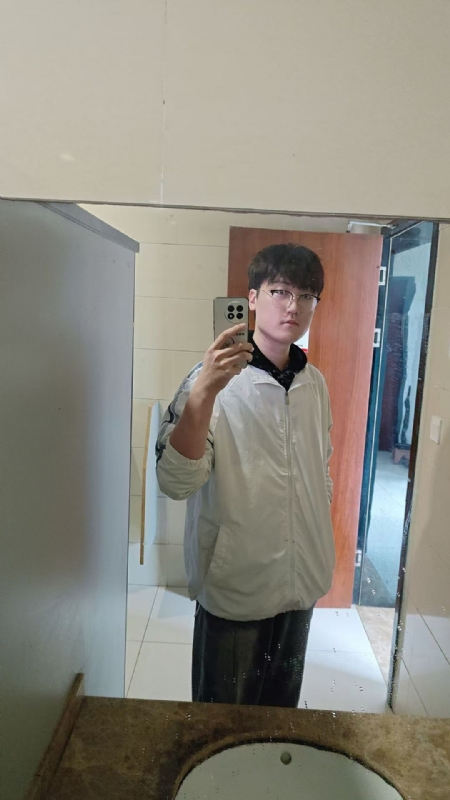 高大毛的第一张照片--南充相亲服务中心