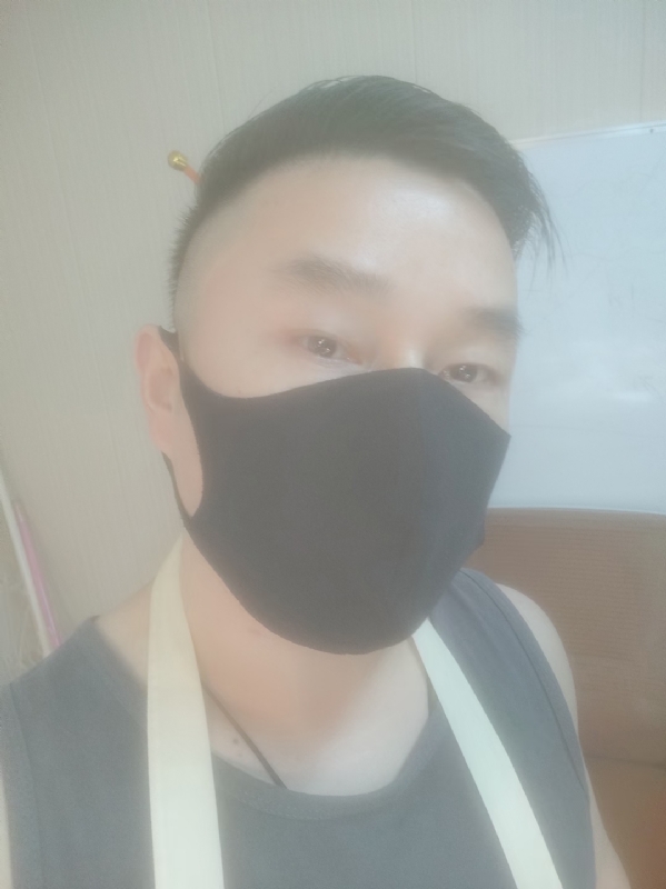 Poluk秦的第二张照片--南充相亲服务中心