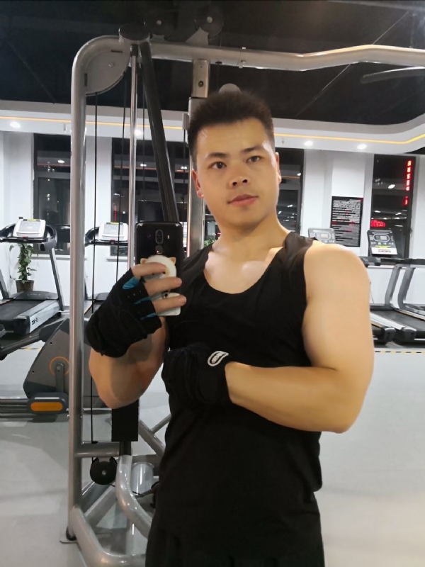 范迪塞尔的第二张照片--南充相亲服务中心