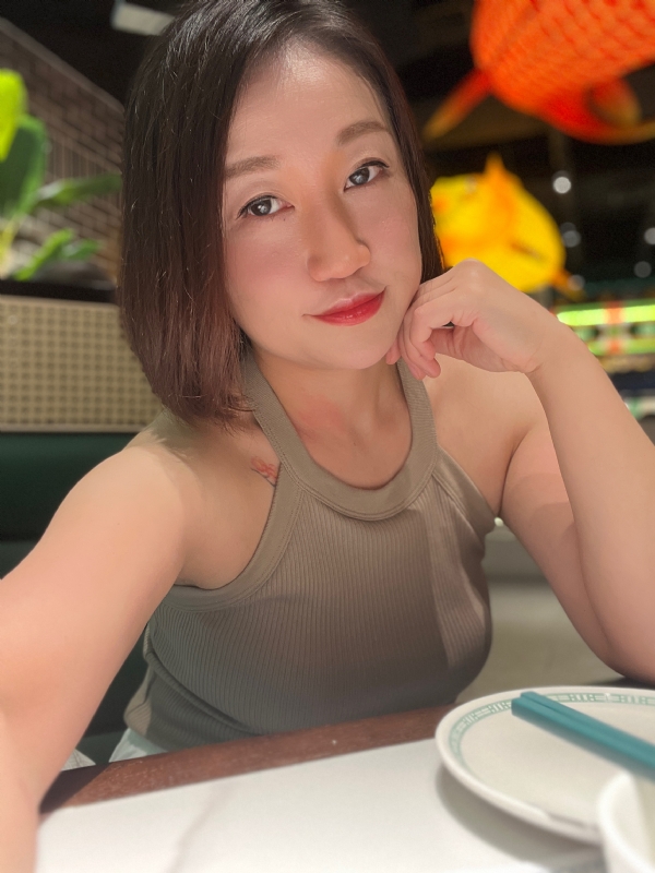 Mimi321的第一张照片--南充相亲服务中心