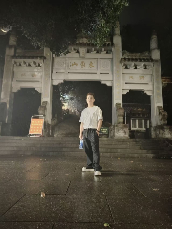 慕晨的第一张照片--南充相亲服务中心
