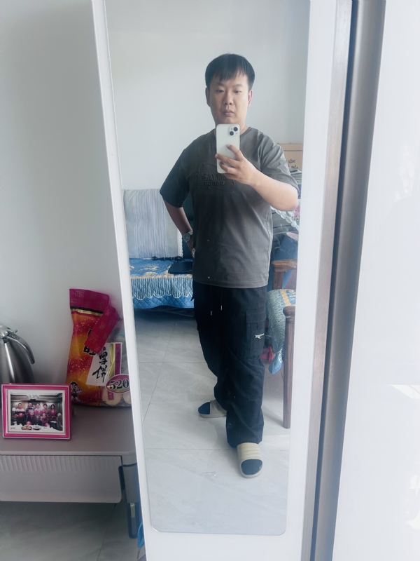 黄先生的第一张照片--南充相亲服务中心