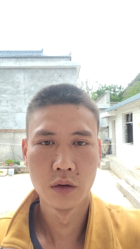 简单点的第一张照片--南充相亲服务中心