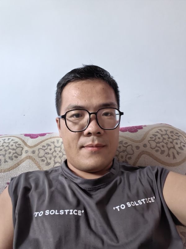 卫TF的第一张照片--南充相亲服务中心