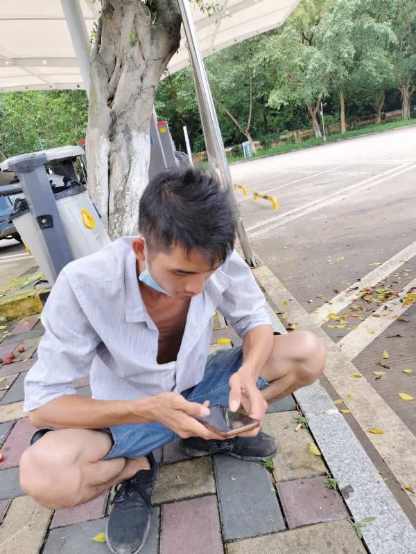 太累了的第一张照片--南充相亲服务中心