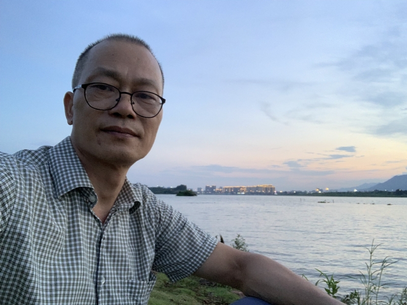 独行侠的第一张照片--南充相亲服务中心