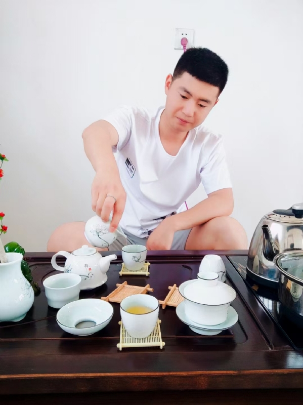 日月的第一张照片--南充相亲服务中心