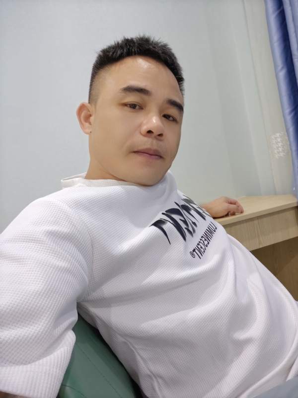 下一站的我的第二张照片--南充相亲服务中心