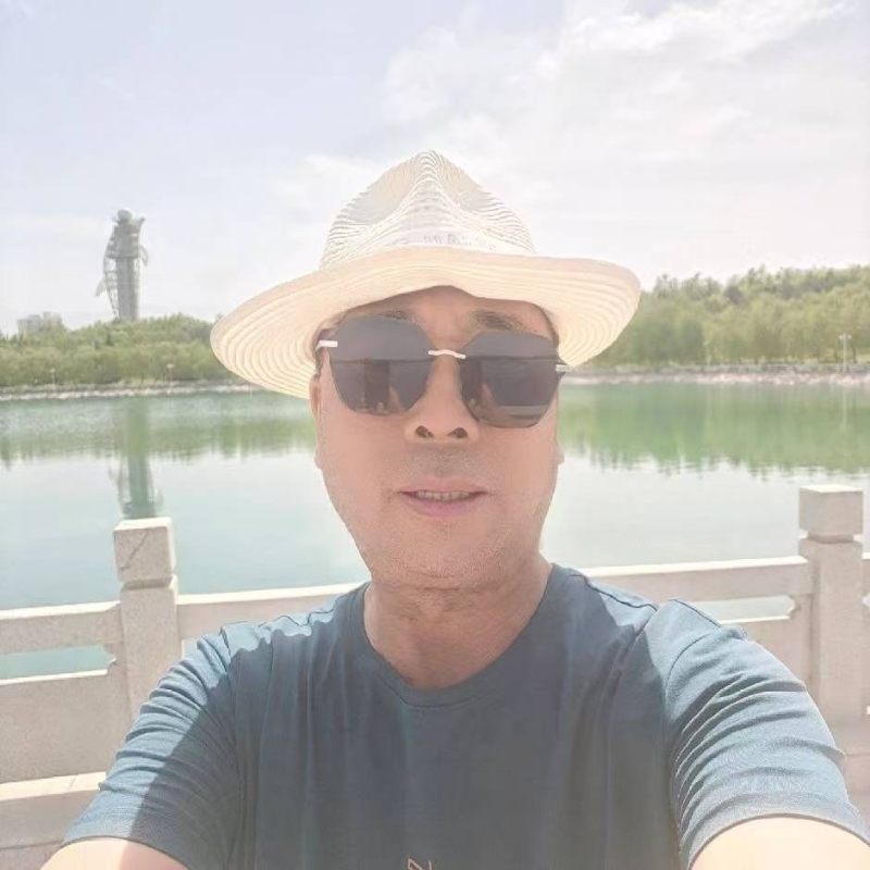 有钱人的第一张照片--南充相亲服务中心