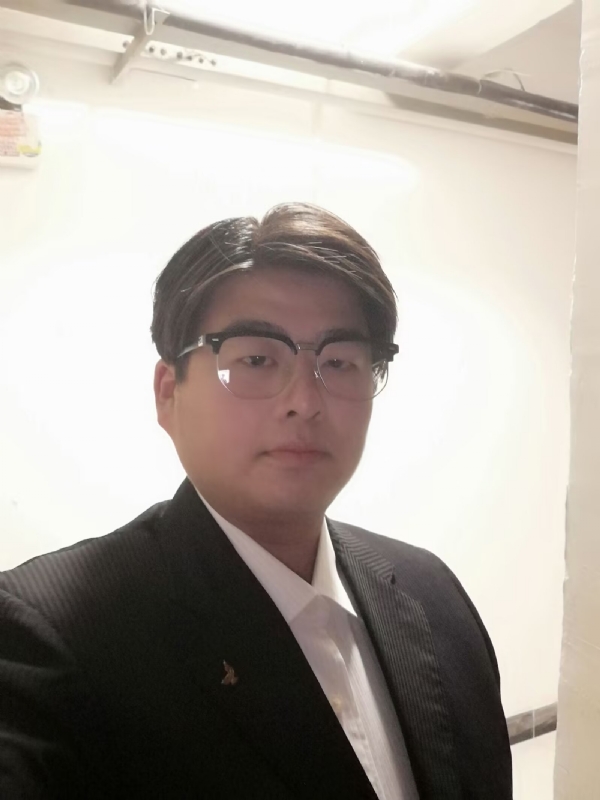 孤独一人的第一张照片--南充相亲服务中心