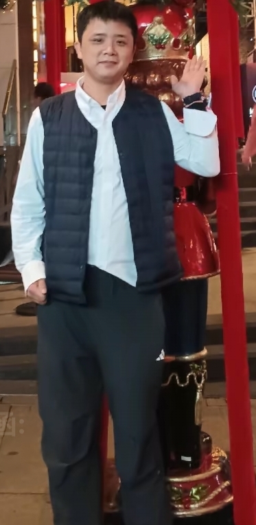 龙的陪伴的第一张照片--南充相亲服务中心