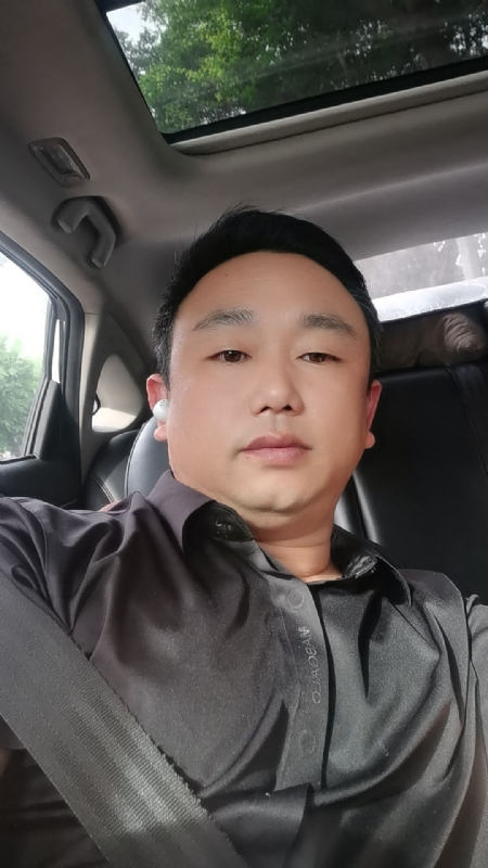 老烽的第一张照片--南充相亲服务中心