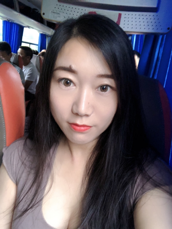 杨杨的第一张照片--南充相亲服务中心