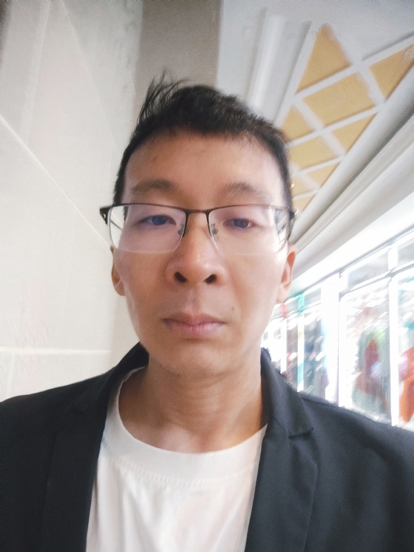 欣欣向荣的第一张照片--南充相亲服务中心