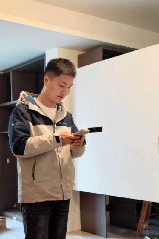 熊展的第一张照片--南充相亲服务中心