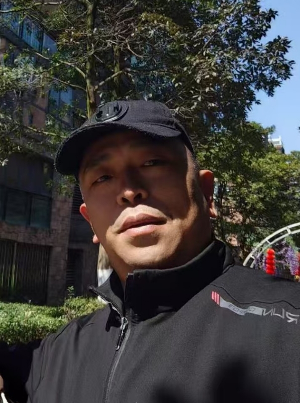 蓝色海洋的第一张照片--南充相亲服务中心