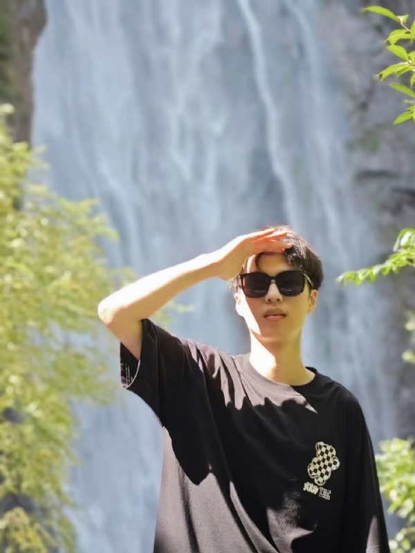 大橙子的第一张照片--南充相亲服务中心